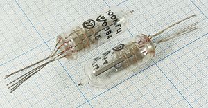 Кварцевый резонатор 0,1 МГц - 100 СТ 50 300/-60~85C 3В-18ЕЧ 1Г 19x54