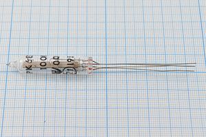 Кварцевый резонатор 0,1 МГц - 100 ЭТ РК68ЭТ 1Г 10x38