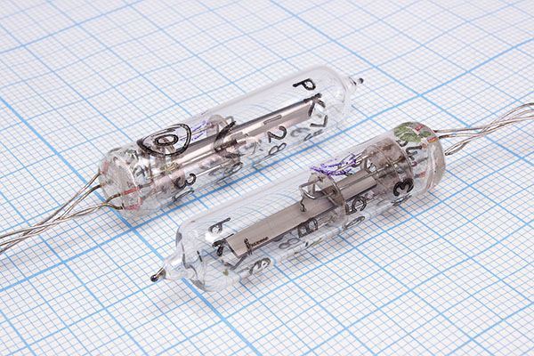 Кварцевый резонатор 0,128 МГц - 128 ЭТ /-60~100C РК75-16ЕЧ 1Г 10x44 с пасп
