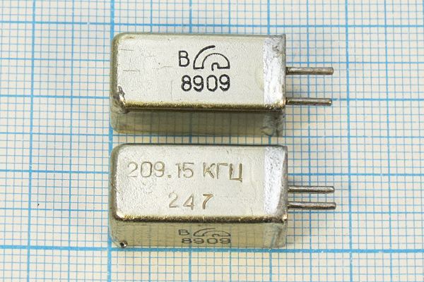 Кварцевый резонатор 0,20915 МГц - 209,15 УВ 1Г 11x11x22 (209.15КГЦ)