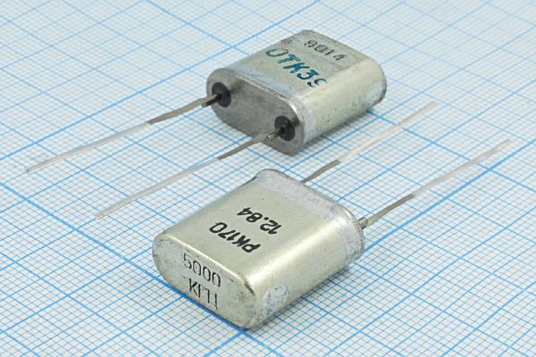 Кварцевый резонатор 5 МГц - 5000 HC33U 15 50/-40~70C РК170ББ-14ГТ 1Г