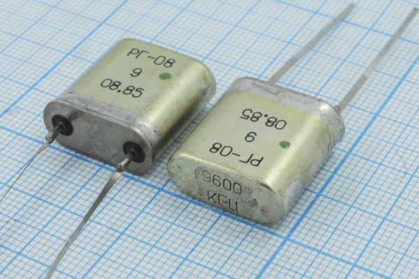 Кварцевый резонатор 9,6 МГц - 9600 HC33U РГ08ББ 1Г