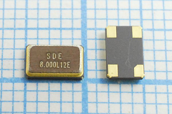 Кварцевый резонатор 8 МГц - 8000 SMD05032C4 12 10 30/-40~85C SMD0503(4P) 1Г
