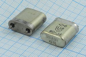 Кварцевый резонатор 19,2 МГц - 19200 БВ РГ08БВ 1Г Кварцевый резонатор 19,2 МГц - 19200 БВ РГ08БВ 1Г
