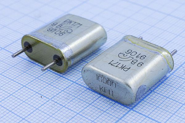 Кварцевый резонатор 10 МГц - 10000 HC6U S 15 20/-10~60C РК171БА-6АП 1Г