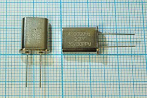 Кварцевый резонатор 4 МГц - 4000 HC49U 20 30 20/-20~70C 1Г (4.000MHz) Кварцевый резонатор 4 МГц - 4000 HC49U 20 30 20/-20~70C 1Г (4.000MHz)