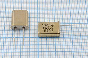 Кварцевый резонатор 13,56 МГц - 13560 HC49U 32 1Г (HSC) Кварцевый резонатор 13,56 МГц - 13560 HC49U 32 1Г (HSC)