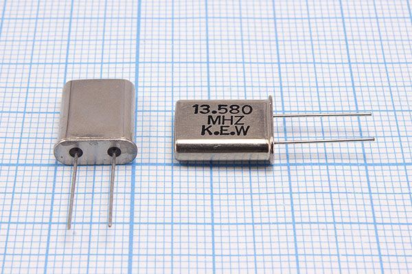 Кварцевый резонатор 13,58 МГц - 13580 HC49U 20 1Г (KEW)