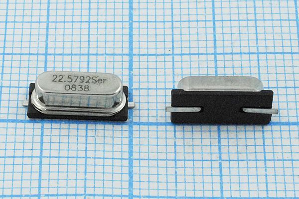 Кварцевый резонатор 22,5792 МГц - 22579,2 SMD49S4 S 20 50/-40~85C 1Г (22.5792Ser