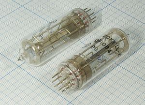 Кварцевый резонатор 0,03 МГц - 30 Д1 /-10~70C 1Г 22x72 (30КГЦ-К)