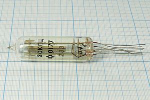 Кварцевый резонатор 0,03 МГц - 30 СУ 1Г 19x61