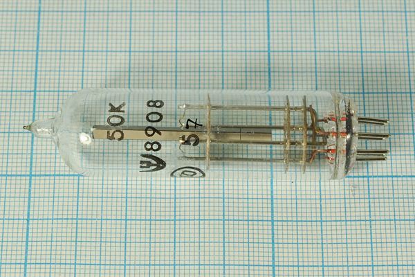 Кварцевый резонатор 0,05 МГц - 50 СЕ 1Г 19x67