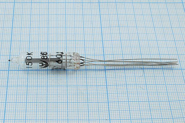 Кварцевый резонатор 0,15 МГц - 150 ЭГ 1Г 10x37