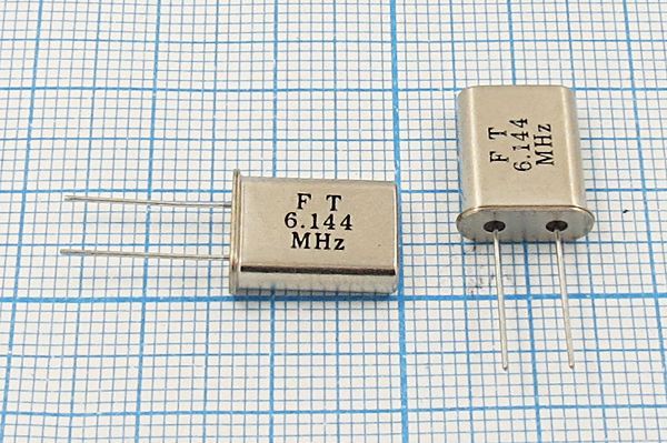Кварцевый резонатор 6,144 МГц - 6144 HC49U S 30 U[FT] 1Г (FT 6.144 MHz)