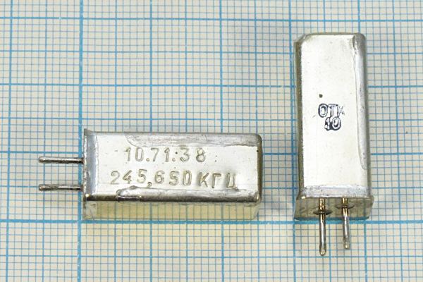 Кварцевый резонатор 0,24565 МГц - 245,65 УГ 1Г 11x11x25 (245.650КГЦ)
