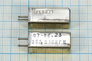 Кварцевый резонатор 0,25221 МГц - 252,21 УГ РК50УГ 1Г 11x11x25