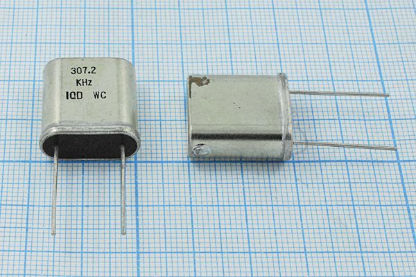Кварцевый резонатор 0,3072 МГц - 307,2 HC33U 30 20 1Г (IQD)