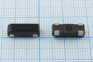 Кварцевый резонатор 44,545 МГц - 44545 SMD12545P4 30 30 3Г (44.545)
