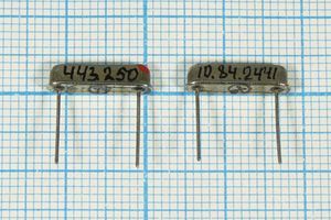 Кварцевый резонатор 0,44325 МГц - 443,25 ЧВ РК230ЧВ 1Г