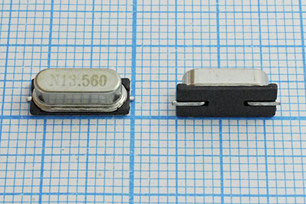 Кварцевый резонатор 13,56 МГц - 13560 SMD49S4 S 30 1Г (N13560)