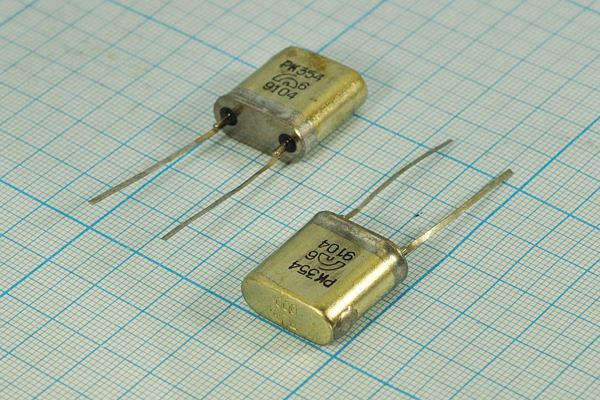Кварцевый резонатор 1 МГц - 1000 HC33U S РК354ББ 1Г