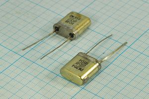 Кварцевый резонатор 1 МГц - 1000 HC33U S РК354ББ 1Г