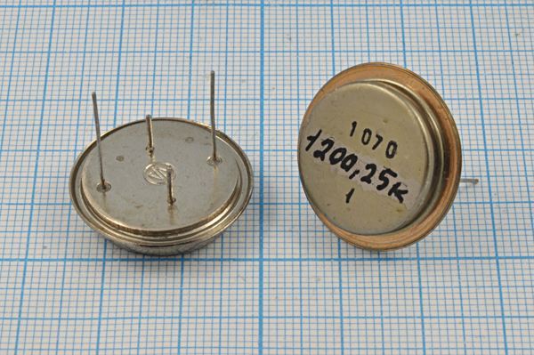 Кварцевый резонатор 1,20025 МГц - 1200,25 ТБ 35/-50~85C ТБ 1Г