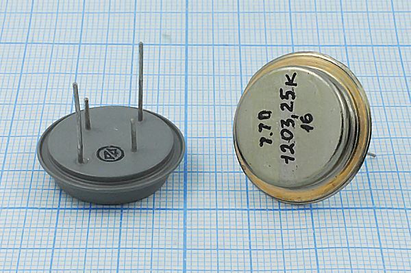 Кварцевый резонатор 1,20325 МГц - 1203,25 ТБ 35/-50~85C ТБ 1Г