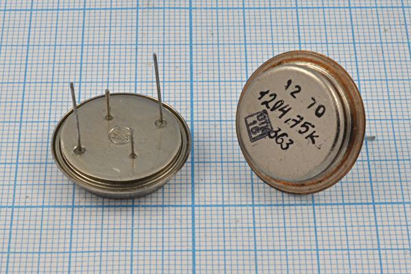 Кварцевый резонатор 1,20775 МГц - 1207,75 ТБ 35/-50~85C ТБ 1Г