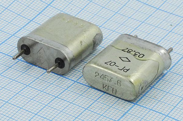 Кварцевый резонатор 2,4576 МГц - 2457,6 HC6U РГ07БА 1Г