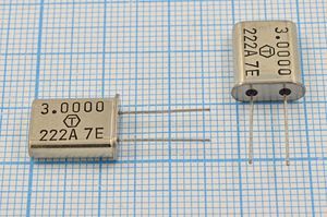 Кварцевый резонатор 3 МГц - 3000 HC49U 32 1Г (3.0000 222A7E) Кварцевый резонатор 3 МГц - 3000 HC49U 32 1Г (3.0000 222A7E)