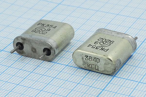 Кварцевый резонатор 3,84 МГц - 3840 HC6U РК354БА 1Г