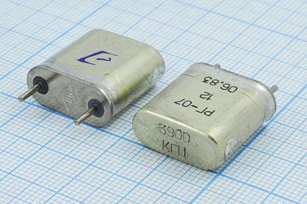 Кварцевый резонатор 3,9 МГц - 3900 HC6U РГ07БА 1Г