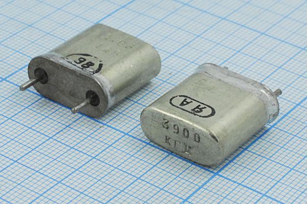 Кварцевый резонатор 3,9 МГц - 3900 HC6U БА 1Г