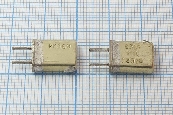 Кварцевый резонатор 8,387 МГц - 8387 HC25U РК169МА 1Г (8387КГЦ РК169)