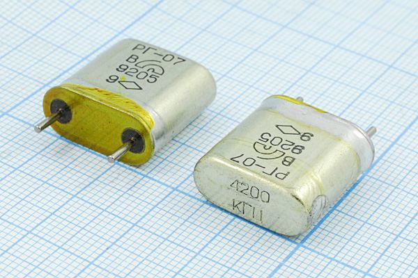 Кварцевый резонатор 4,2 МГц - 4200 HC6U S 15 50/-60~85C РГ07БА-6ДУ 1Г