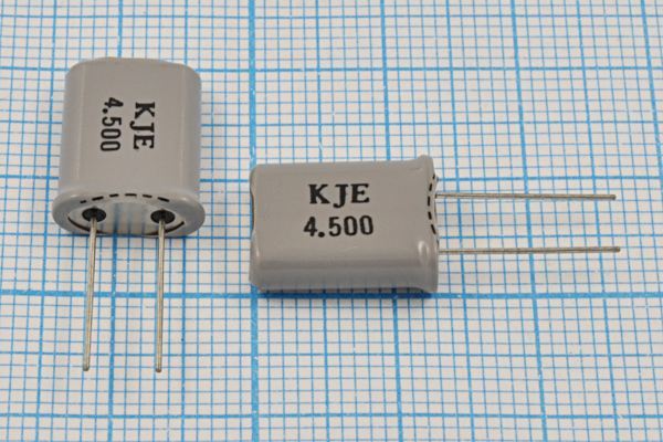 Кварцевый резонатор 4,5 МГц - 4500 HC49U 12 1Г +SL (KJE 4.500)