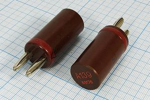 Кварцевый резонатор 6,194 МГц - 6194 П1 1Г (а139)