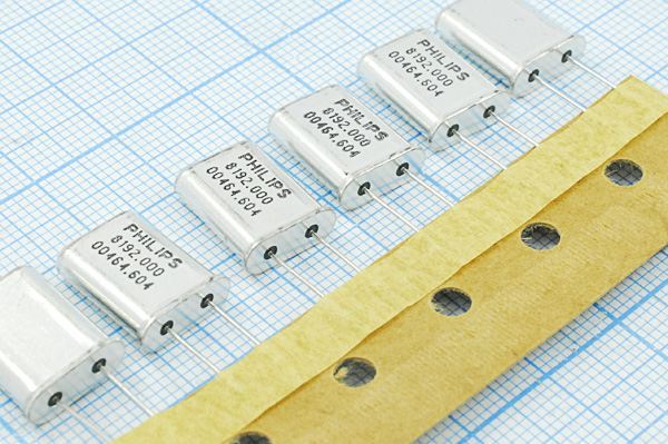 Кварцевый резонатор 8,192 МГц - 8192 HC49U 15 15 HC49U[PHILIPS] 1Г