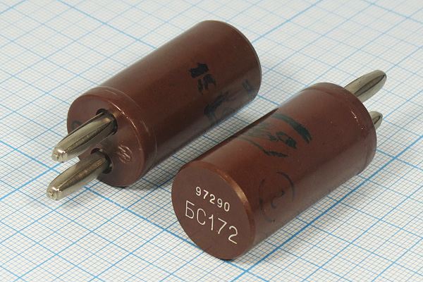 Кварцевый резонатор 8,935 МГц - 8935 П1 1Г (БС172)