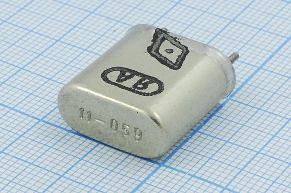 Кварцевый резонатор 9,6 МГц - 9600 HC6U-3 БА 1Г (11-059)