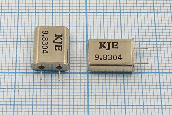 Кварцевый резонатор 9,8304 МГц - 9830,4 HC49U 20 1Г 4мм (KJE)