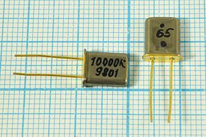 Кварцевый резонатор 10 МГц - 10000 UM1 S 30 1Г (10000К) Кварцевый резонатор 10 МГц - 10000 UM1 S 30 1Г (10000К)