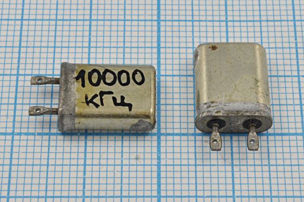Кварцевый резонатор 10 МГц - 10000 МВ 1Г (10000 кГц)