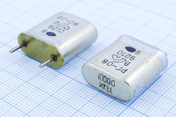 Кварцевый резонатор 10 МГц - 10000 HC6U 15 40/-40~70C РГ08БА-14ГЯ 1Г