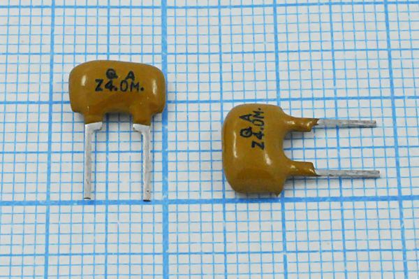 Кварцевый резонатор 4 МГц - 4000 C09x5x07P2 5000 ZTA4,00MG 2P