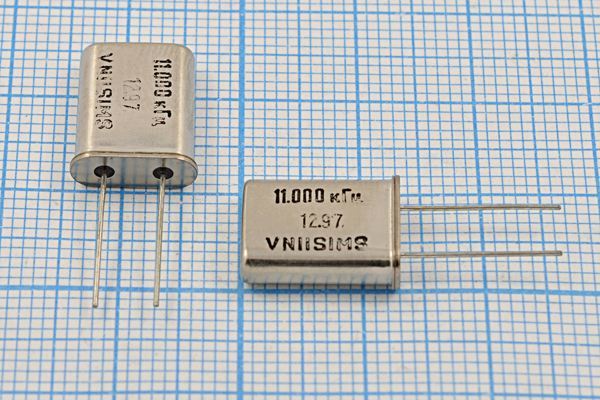 Кварцевый резонатор 11 МГц - 11000 HC49U S 15 30/-40~70C РПК01МД-6ВС 1Г