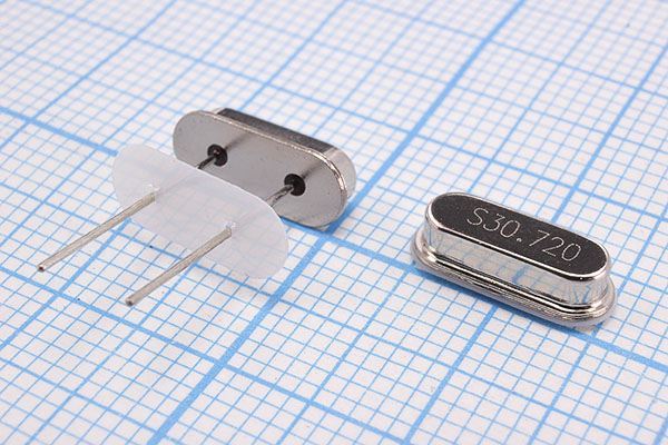 Кварцевый резонатор 30,72 МГц - 30720 HC49S2 20 30 30/-20~70C 49S3[SDE] 1Г +IS