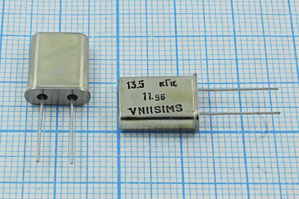 Кварцевый резонатор 13,5 МГц - 13500 HC49U S /-40~70C РПК01МД 1Г