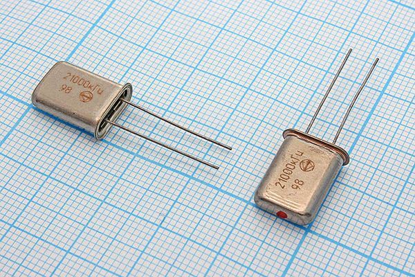 Кварцевый резонатор 21 МГц - 21000 HC49U S РК374МД 1Г (21000кГц)